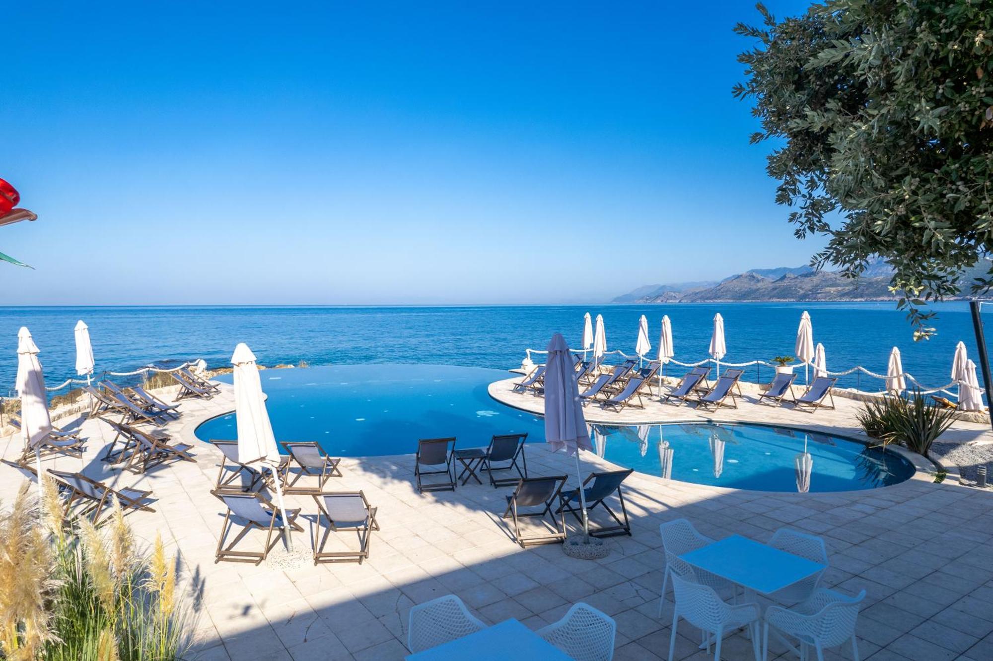 Dulamerovic Resort Bar Exterior photo